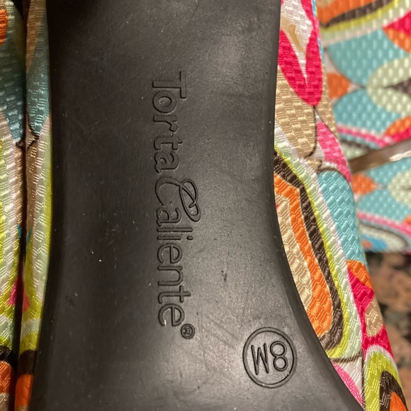 Torts Caliente matching 4 inch heels with matching envelope clutch - Picture 7 of 12